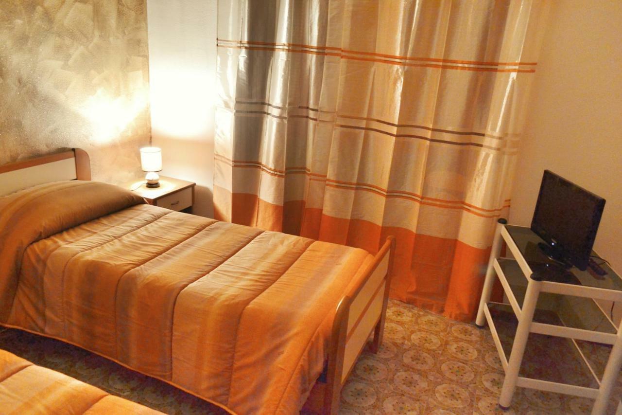 كاتانيا B&B Lungomare المظهر الخارجي الصورة